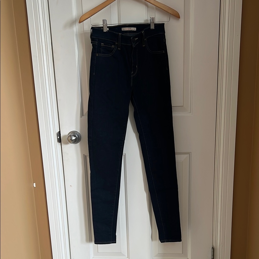 Levi’s 720 High Rise Super Skinny Jeans NWOT